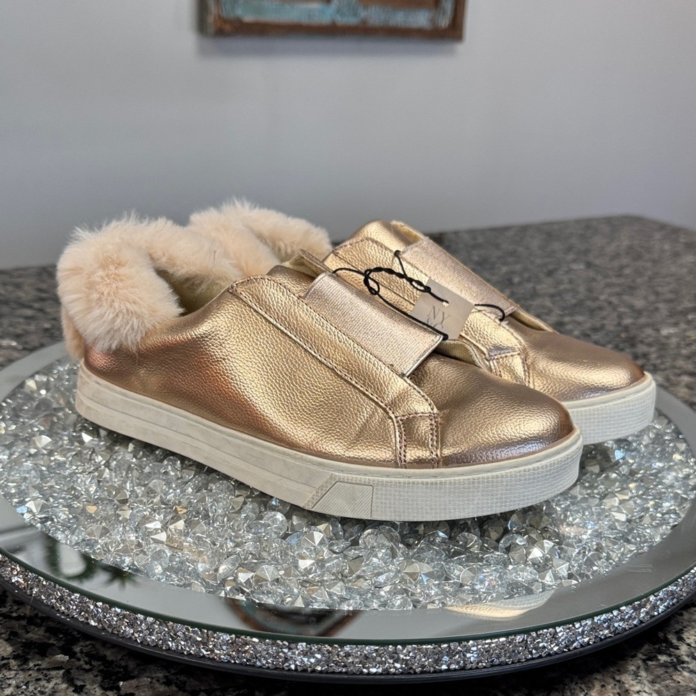 New York & Company Rose Gold mettalic slip on Sneakers with Faux Fur NEW 7